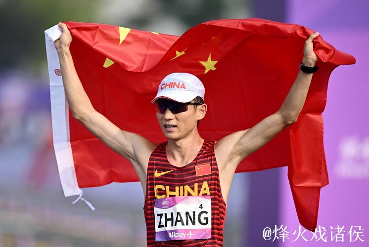 十五运会田径首金出炉 张俊男子20公里竞走蝉联冠军 十五运会田径首金出炉 张俊男子20公里竞走蝉联冠军