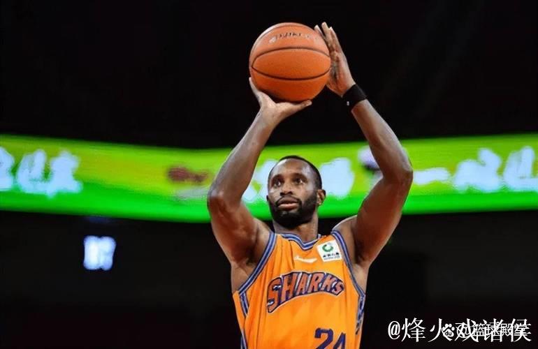 上海新援效果拉满!古德温补劣势,金金弗格作用明显,但白边该走 上海新援效果拉满!古德温补劣势,金金弗格作用明显,但白边该走